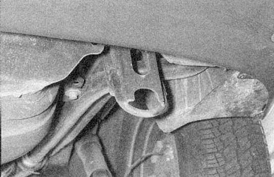 Устройство, обслуживание, ремонт Renault Megane, Scenic c 1996 г. -Поддомкрачивание и буксировка