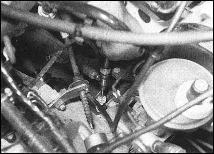 Ремонт и эксплуатация автомобиля Skoda Felicia с 1994 г. -Проверка уровня трaнcмиссионного масла